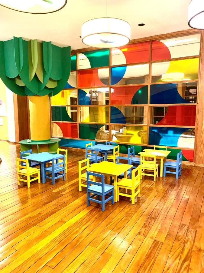 Sheraton Colonia Golf & Spa Resort Colonia del Sacramento Eksteriør bilde The Children's Library