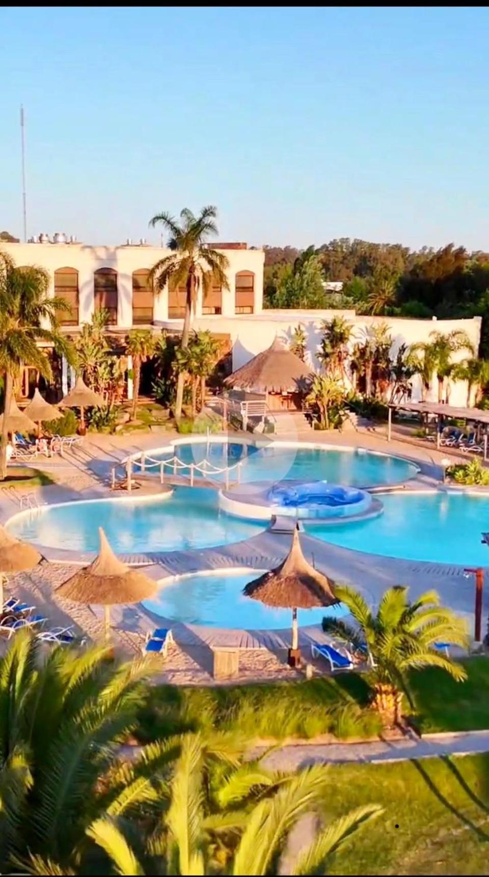 Sheraton Colonia Golf & Spa Resort Colonia del Sacramento Eksteriør bilde The swimming pool at the hotel
