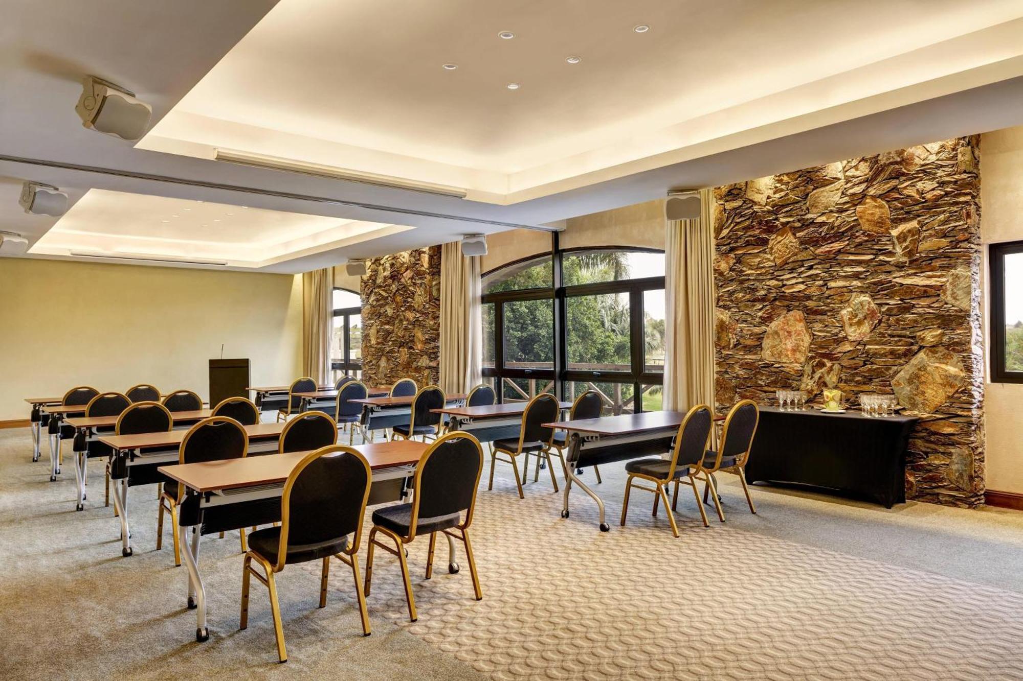 Sheraton Colonia Golf & Spa Resort Colonia del Sacramento Eksteriør bilde Meeting room