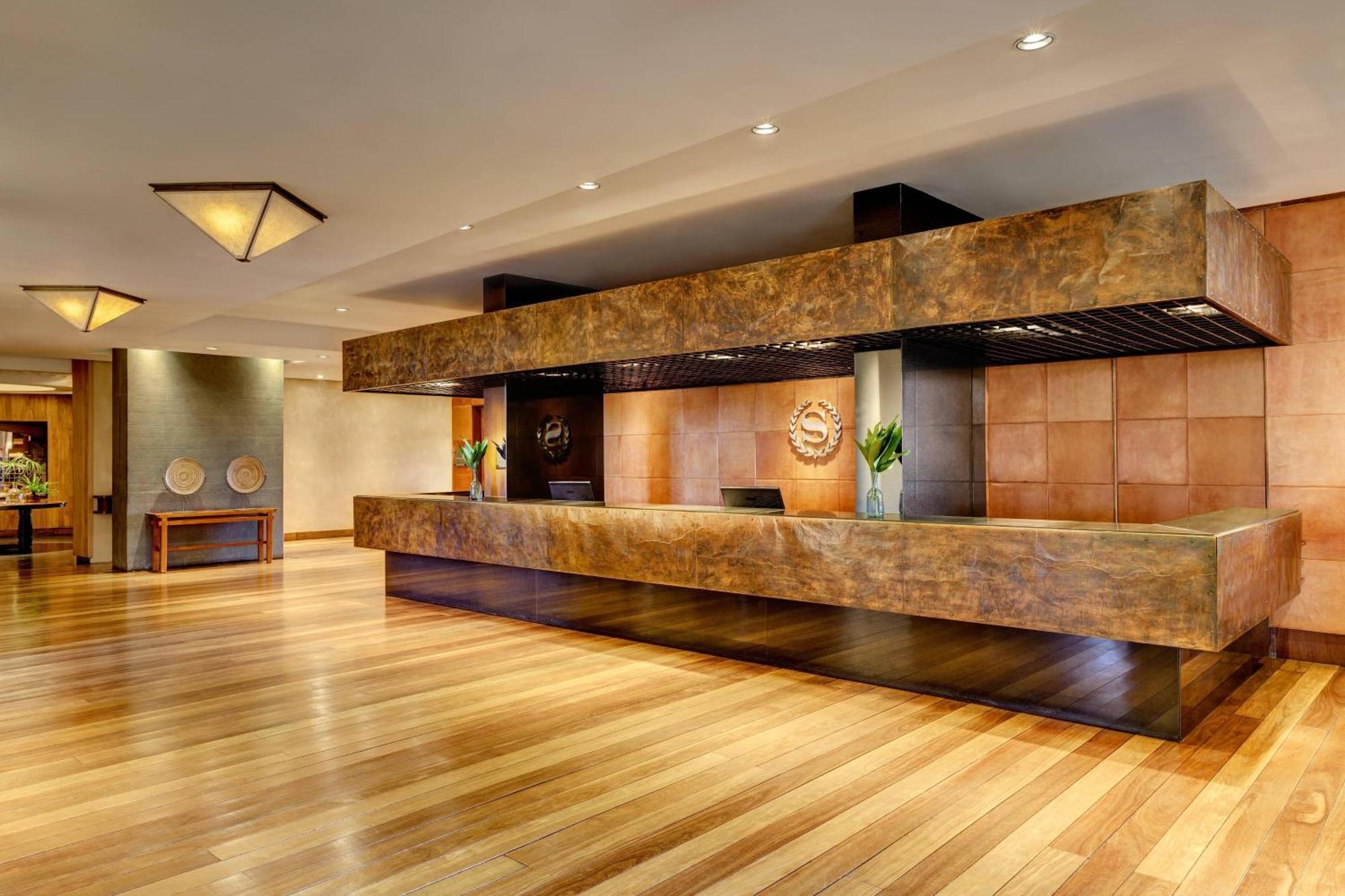 Sheraton Colonia Golf & Spa Resort Colonia del Sacramento Eksteriør bilde The lobby of the hotel
